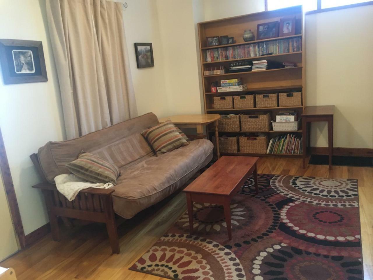 Persimmon Inn Bloomington Dış mekan fotoğraf
