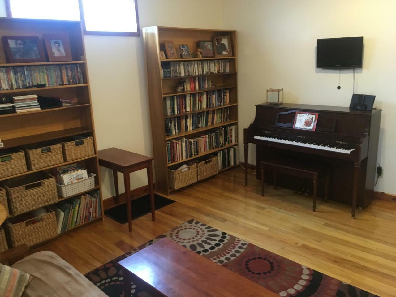 Persimmon Inn Bloomington Dış mekan fotoğraf