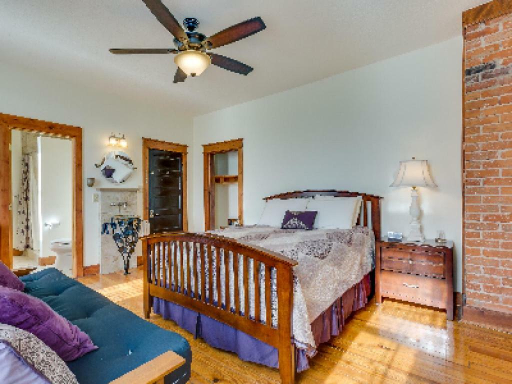 Persimmon Inn Bloomington Dış mekan fotoğraf