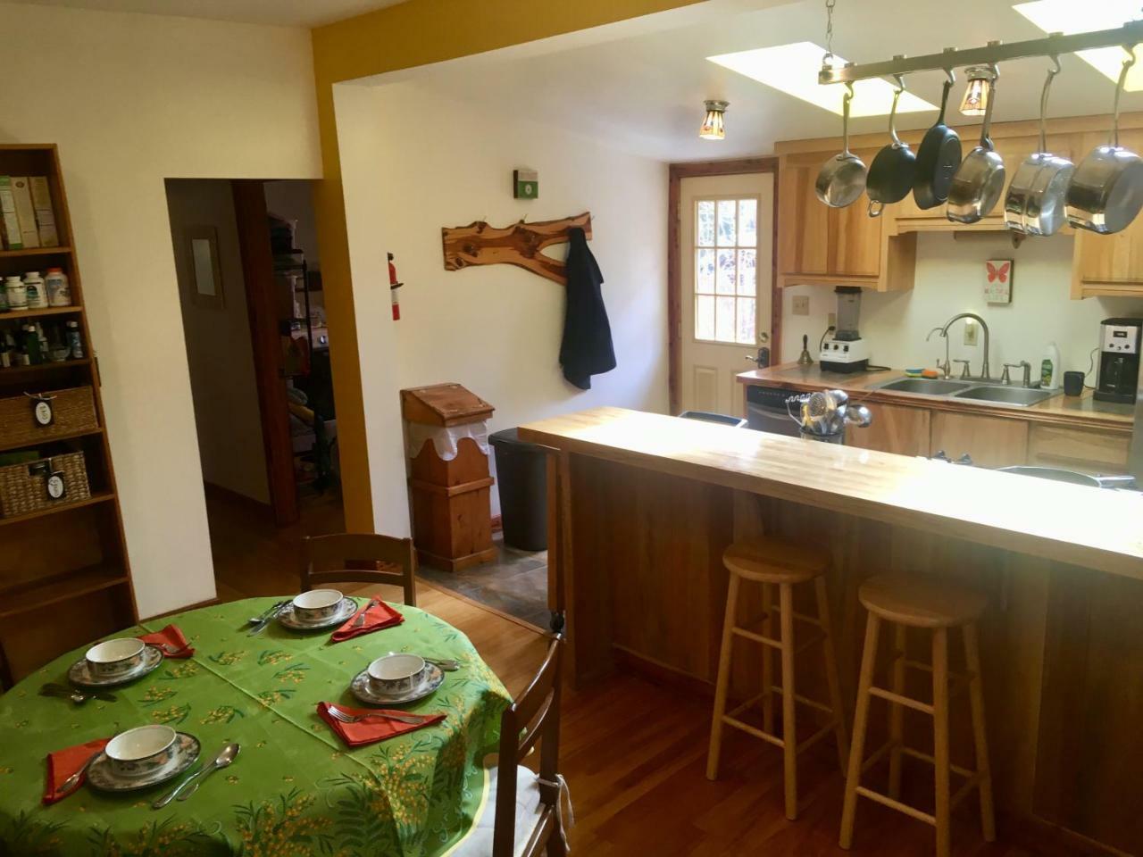 Persimmon Inn Bloomington Dış mekan fotoğraf